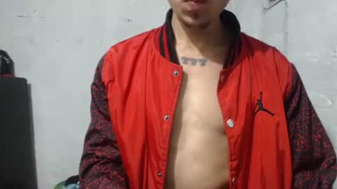 Snapshot of sweetlatinakim chatting on 05.23.26 Camilo online show from 05.23.26
