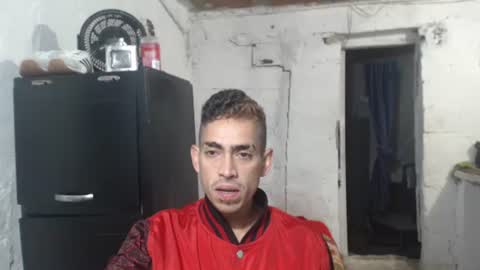 Snapshot of sweetlatinakim chatting on 06.10.26 Camilo online show from 06.10.26
