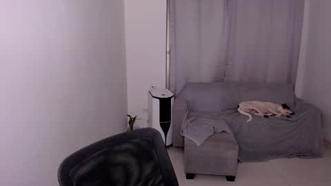 Snapshot of sweetlian_04 chatting on 02.26.25 Lian online show from 02.26.25