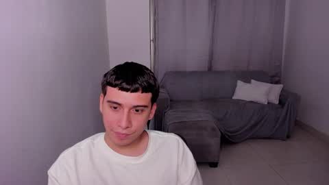 Snapshot of sweetlian_04 chatting on 02.28.25 Lian online show from 02.28.25