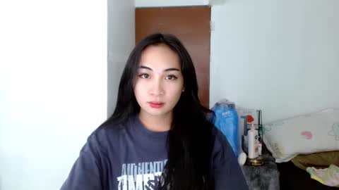 Snapshot of sweetlilly_18 chatting on 12.06.24 Lilly online show from 12.06.24