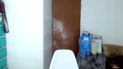 Snapshot of sweetlilly_18 chatting on 12.11.24 Lilly online show from 12.11.24