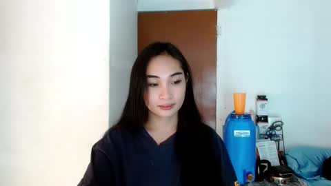 Snapshot of sweetlilly_18 chatting on 01.01.25 Lilly online show from 01.01.25