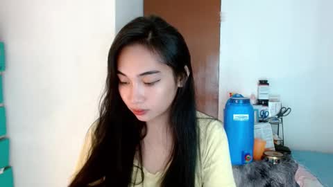 Snapshot of sweetlilly_18 chatting on 01.02.25 Lilly online show from 01.02.25