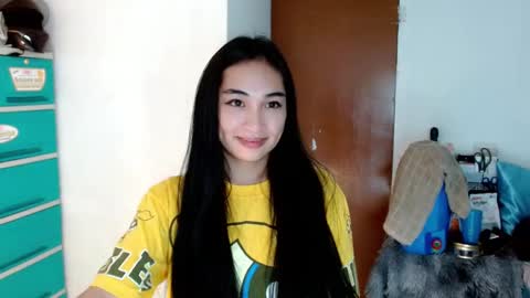 Snapshot of sweetlilly_18 chatting on 01.11.25 Lilly online show from 01.11.25