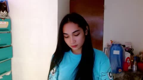 Snapshot of sweetlilly_18 chatting on 01.26.25 Lilly online show from 01.26.25