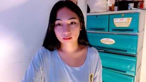 Snapshot of sweetlilly_18 chatting on 09.18.25 Lilly online show from 09.18.25