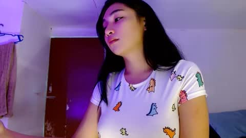 Snapshot of sweetlilly_18 chatting on 09.27.25 Lilly online show from 09.27.25