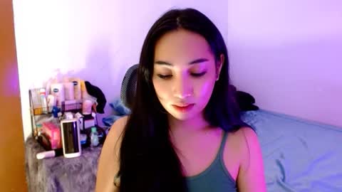 Snapshot of sweetlilly_18 chatting on 11.17.25 Lilly online show from 11.17.25