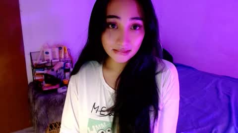 Snapshot of sweetlilly_18 chatting on 11.24.25 Lilly online show from 11.24.25