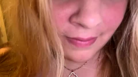 Lisa  online show from 03.06.25