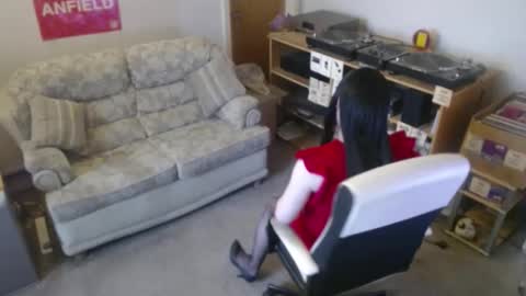 sweetlouise69 online show from 12.31.24