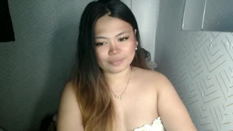 Snapshot of sweetlover_nicole chatting on 06.13.26 NICOLE online show from 06.13.26