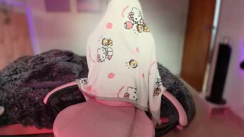 SweetLune online show from 03.02.26