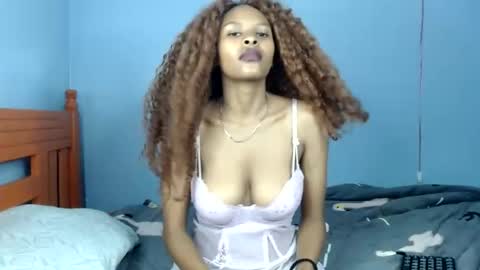 Snapshot of sweetly_diva chatting on 06.07.26 Diva online show from 06.07.26