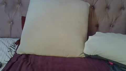 Snapshot of sweetmellowx1 chatting on 03.02.25 sweetmellowx1 online show from 03.02.25