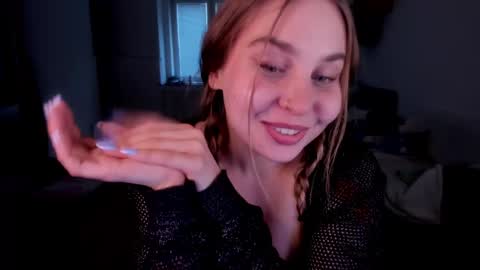 Snapshot of sweetmila1 chatting on 02.20.25 Mila online show from 02.20.25