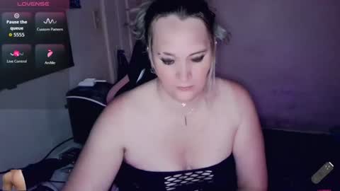Snapshot of sweetmorgan90 chatting on 06.17.26 SweetMorgan online show from 06.17.26