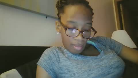 Snapshot of sweetness_cool chatting on 01.18.25 sweetness_cool online show from 01.18.25