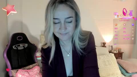 Snapshot of sweetnina_wet chatting on 05.22.26 Sweetnina online show from 05.22.26