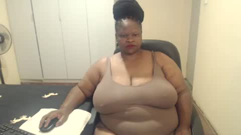 sweetnoziexxx online show from 02.05.25