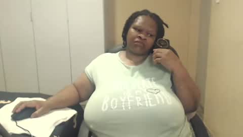 sweetnoziexxx online show from 10.25.25