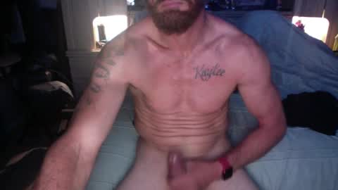 Snapshot of sweetnsexy95 chatting on 12.22.24 WeAim2PZzz online show from 12.22.24