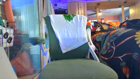 WeAim2PZzz online show from 04.19.26