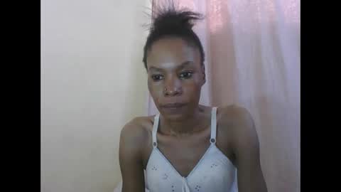 Snapshot of sweetpetite254 chatting on 05.05.26 ESTHER online show from 05.05.26