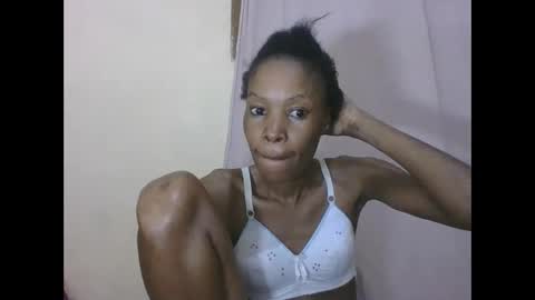 Snapshot of sweetpetite254 chatting on 06.04.26 ESTHER online show from 06.04.26