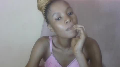Snapshot of sweetpetite254 chatting on 07.18.26 ESTHER online show from 07.18.26