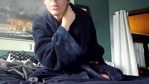 Snapshot of sweetpetite_nb chatting on 11.21.25 sweetpetite_nb online show from 11.21.25