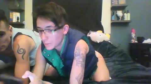 Snapshot of sweetpetite_nb chatting on 11.29.25 sweetpetite_nb online show from 11.29.25