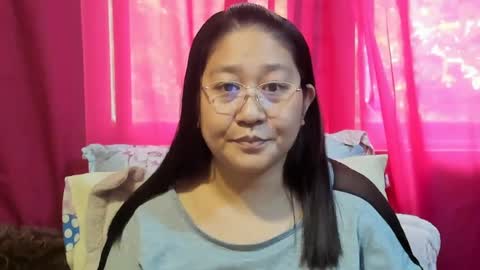 Snapshot of sweetpilipina88 chatting on 07.12.26 MIA online show from 07.12.26