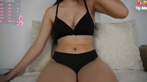 Snapshot of sweetpussyhot_ chatting on 06.23.26 Hello Welcome Im here from WEDNESDAY to SUNDAY 430am to 830am and 3 to 7 timeMONDAY and TUESDAY i rest online show from 06.23.26