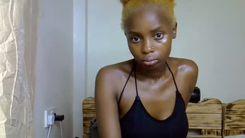 Snapshot of sweetrall chatting on 02.04.26 Lilly online show from 02.04.26