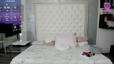 Goddess Allysse online show from 12.05.24