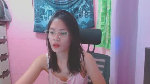 Mia online show from 07.17.26