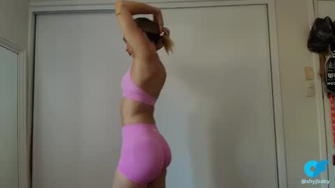 Snapshot of sweetshylax chatting on 11.11.25 Shyla Jay online show from 11.11.25