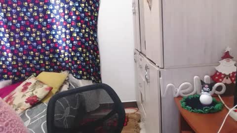 Sweet online show from 12.05.25