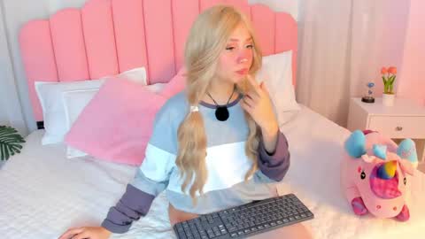sweett_fire online show from 04.15.26