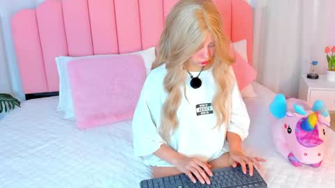 sweett_fire online show from 04.18.26