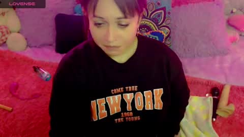 Snapshot of sweett_martina chatting on 02.10.25 martina online show from 02.10.25