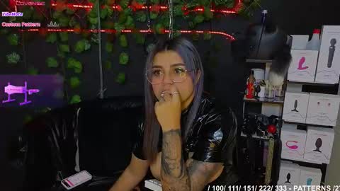 Molly -  INDEPENDENT MODEL online show from 09.20.25