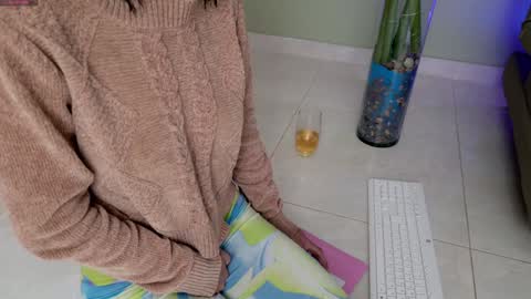    online show from 02.01.25