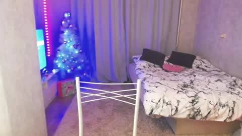 SweetTChloe online show from 12.30.24
