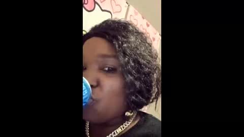 Snapshot of sweettea0381 chatting on 12.16.25 sweettea0381 online show from 12.16.25