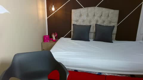 Scarlet online show from 09.22.25