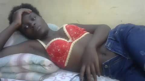 Snapshot of sweetvallerie chatting on 02.22.25 sweetvallerie online show from 02.22.25