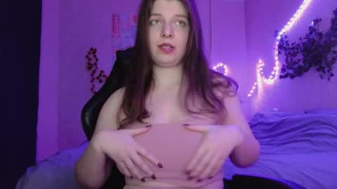 Snapshot of sweetviya chatting on 09.25.25 Viya online show from 09.25.25